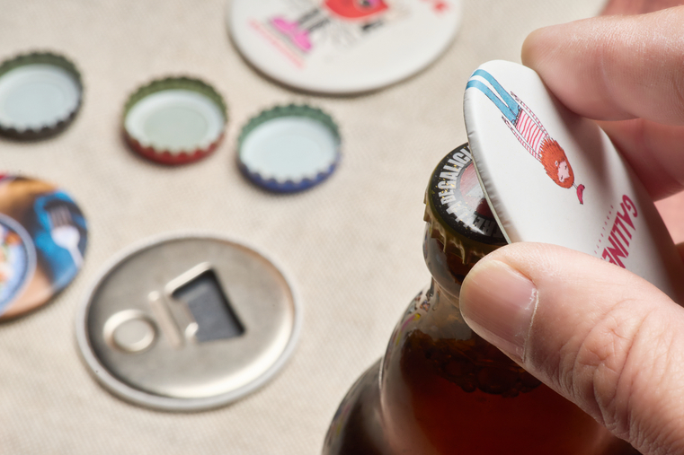Oval bottle openers with magnet - Standard (glossy) 65x45 mm
